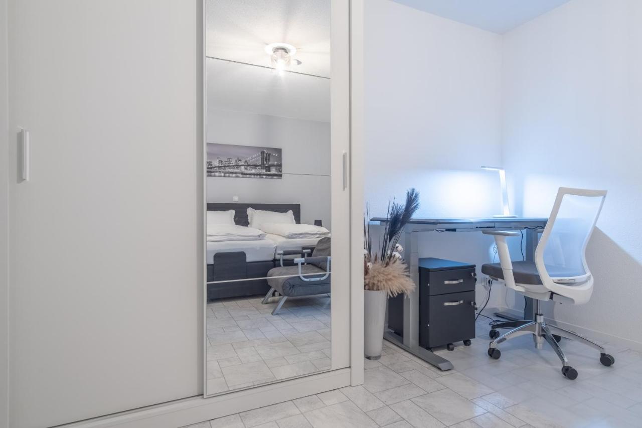 Appartamento Arbeitsplatz, Balkon, Tiefgarage Naehe Neue Messe Lipsia Esterno foto