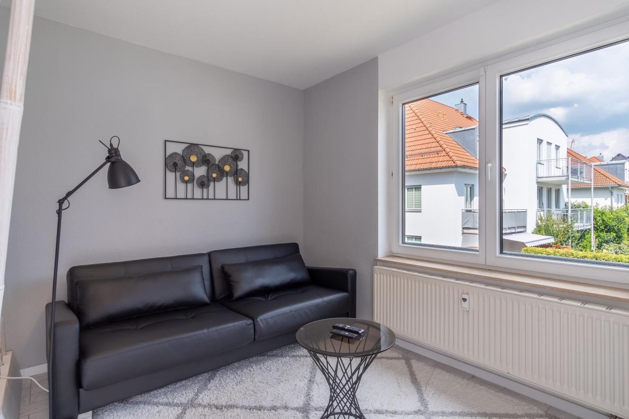 Appartamento Arbeitsplatz, Balkon, Tiefgarage Naehe Neue Messe Lipsia Esterno foto